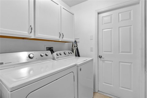 Casa en venta en Kissimmee, Florida, 4 dormitorios, 150.69 m2 № 1919617 - foto 28