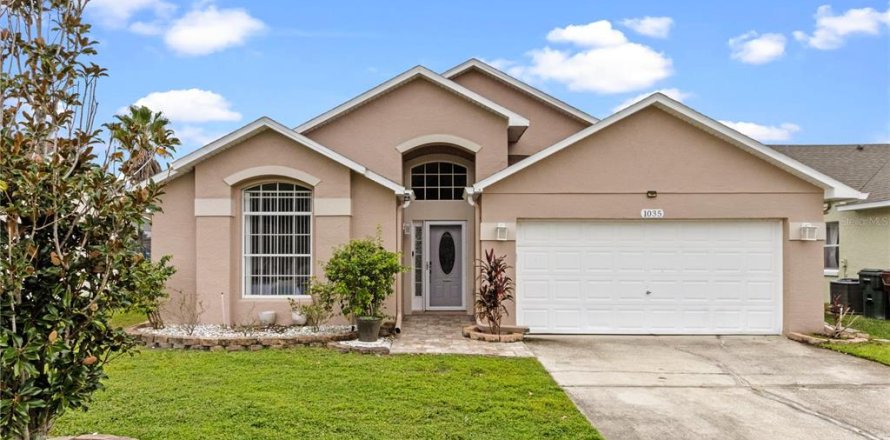 Casa en Kissimmee, Florida 4 dormitorios, 150.69 m2 № 1919617