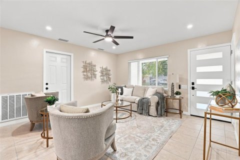 Casa en venta en Seminole, Florida, 3 dormitorios, 108.88 m2 № 2323056 - foto 10