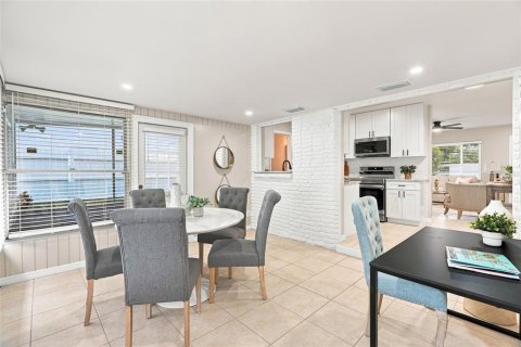Casa en venta en Seminole, Florida, 3 dormitorios, 108.88 m2 № 2323056 - foto 19
