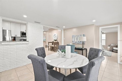 Casa en venta en Seminole, Florida, 3 dormitorios, 108.88 m2 № 2323056 - foto 20