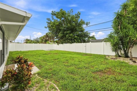 Casa en venta en Seminole, Florida, 3 dormitorios, 108.88 m2 № 2323056 - foto 6