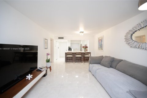 Copropriété à louer à Miami, Floride: 2 chambres, 86.96 m2 № 1947519 - photo 7