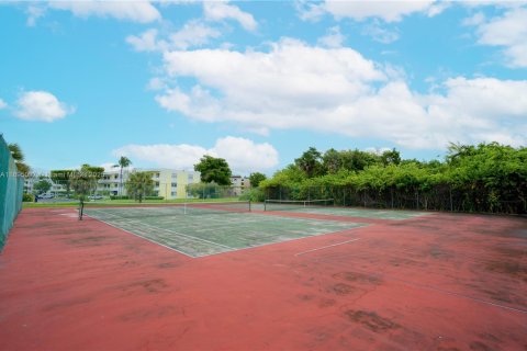 Copropriété à louer à Miami, Floride: 2 chambres, 86.96 m2 № 1947519 - photo 28