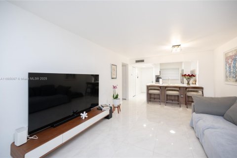 Copropriété à louer à Miami, Floride: 2 chambres, 86.96 m2 № 1947519 - photo 6