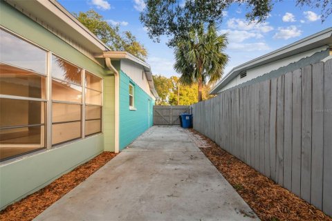 Villa ou maison à louer à Saint Petersburg, Floride: 2 chambres, 84.36 m2 № 2388343 - photo 26