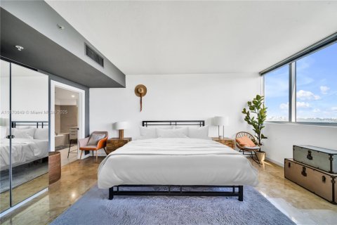 Condo in North Bay Village, Florida, 3 bedrooms № 1923204 - photo 14