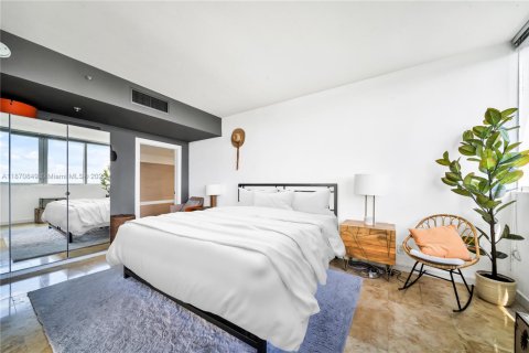 Condo in North Bay Village, Florida, 3 bedrooms № 1923204 - photo 16