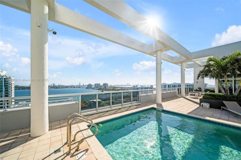 Condo in North Bay Village, Florida, 3 bedrooms № 1923204 - photo 25