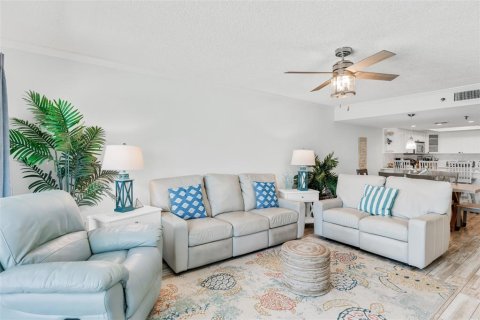 Condominio en venta en Indian Shores, Florida, 3 dormitorios, 136.57 m2 № 1826485 - foto 6