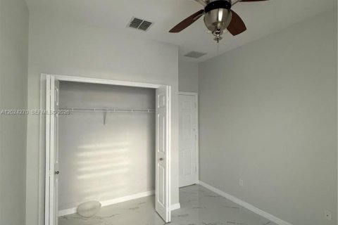 House in Lehigh Acres, Florida 3 bedrooms № 2257290 - photo 27