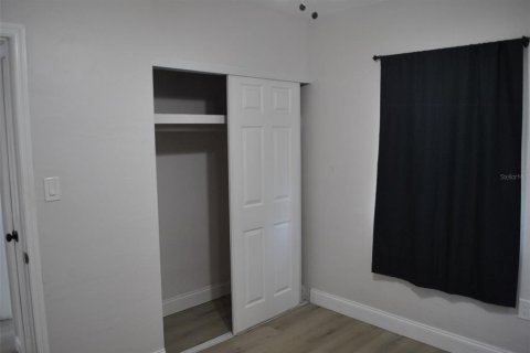 House in Port Charlotte, Florida 3 bedrooms, 111.95 sq.m. № 1751611 - photo 17
