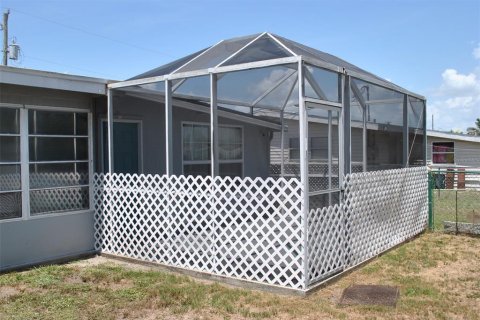 House in Port Charlotte, Florida 3 bedrooms, 111.95 sq.m. № 1751611 - photo 27