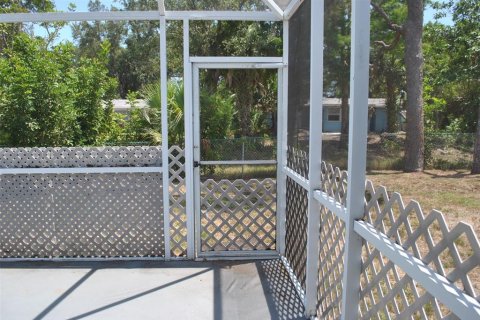 House in Port Charlotte, Florida 3 bedrooms, 111.95 sq.m. № 1751611 - photo 29