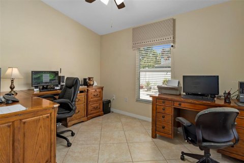 House in Hudson, Florida 4 bedrooms, 191.01 sq.m. № 2210336 - photo 21