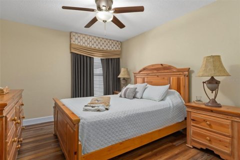 House in Hudson, Florida 4 bedrooms, 191.01 sq.m. № 2210336 - photo 24