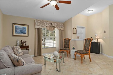 House in Hudson, Florida 4 bedrooms, 191.01 sq.m. № 2210336 - photo 8
