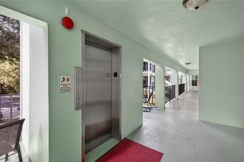 Купить кондоминиум в Сент-Питерсберг, Флорида 8 комнат, 112.23м2, № 2216355 - фото 28