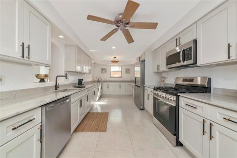Villa ou maison à louer à Sarasota, Floride: 3 chambres, 308.81 m2 № 2121561 - photo 23
