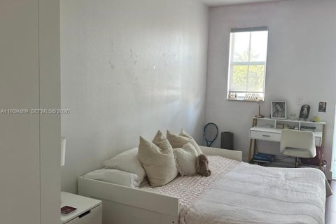 Adosado en alquiler en Doral, Florida, 3 dormitorios, 186.55 m2 № 2005193 - foto 16