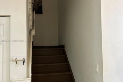 Снять в аренду таунхаус в Дорал, Флорида 3 спальни, 186.55м2, № 2005193 - фото 7