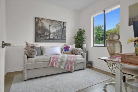 Touwnhouse à louer à Miami, Floride: 3 chambres, 137.96 m2 № 1967330 - photo 24