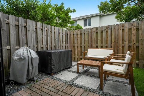 Touwnhouse à louer à Miami, Floride: 3 chambres, 137.96 m2 № 1967330 - photo 19