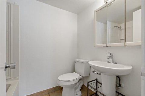 Condominio en venta en Oldsmar, Florida, 2 dormitorios, 97.92 m2 № 1534839 - foto 21