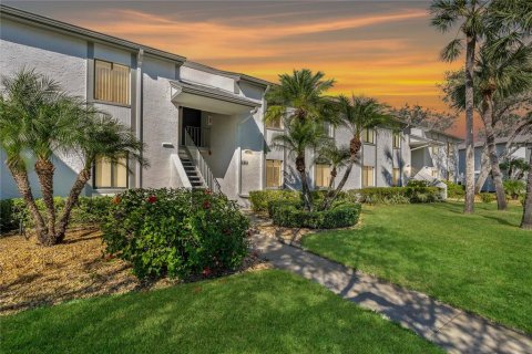Condominio en venta en Oldsmar, Florida, 2 dormitorios, 97.92 m2 № 1534839 - foto 2