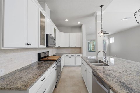Villa ou maison à louer à Apollo Beach, Floride: 4 chambres, 221.76 m2 № 2432709 - photo 14