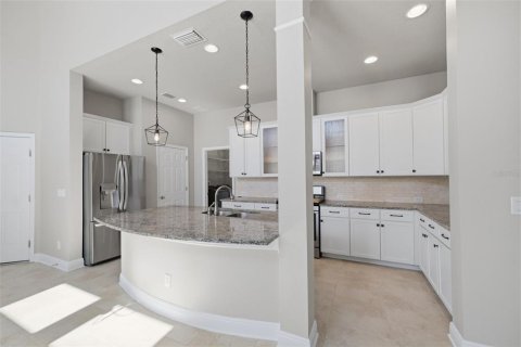 Villa ou maison à louer à Apollo Beach, Floride: 4 chambres, 221.76 m2 № 2432709 - photo 11