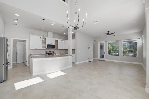 Villa ou maison à louer à Apollo Beach, Floride: 4 chambres, 221.76 m2 № 2432709 - photo 6