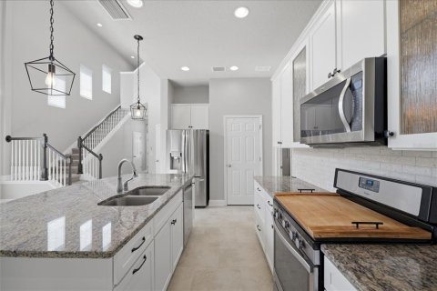 Villa ou maison à louer à Apollo Beach, Floride: 4 chambres, 221.76 m2 № 2432709 - photo 13