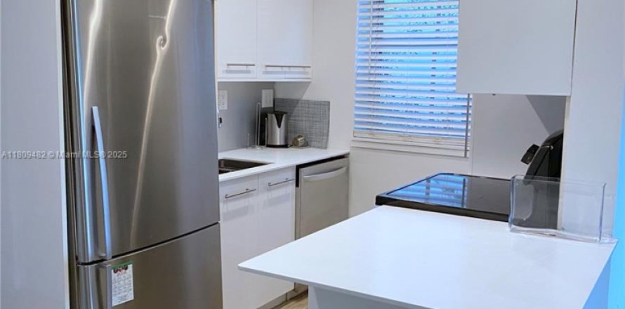 Condo à Miami Beach, Floride, 1 chambre № 1749976
