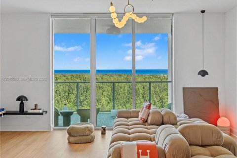 Condo à North Miami, Floride, 3 chambres  № 2087095