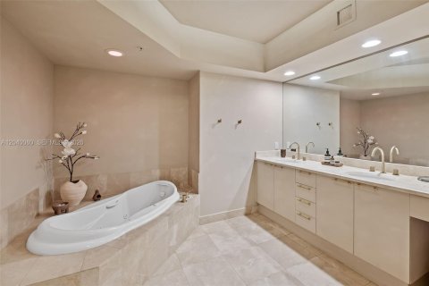 Copropriété à vendre à North Miami, Floride: 3 chambres, 175.21 m2 № 2087095 - photo 22