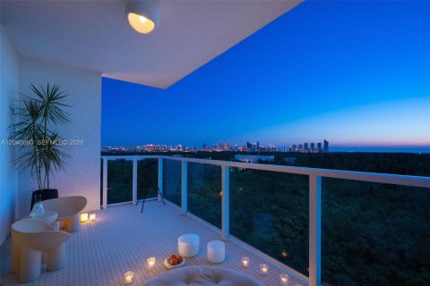 Copropriété à vendre à North Miami, Floride: 3 chambres, 175.21 m2 № 2087095 - photo 3