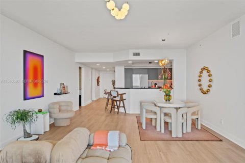 Copropriété à vendre à North Miami, Floride: 3 chambres, 175.21 m2 № 2087095 - photo 28