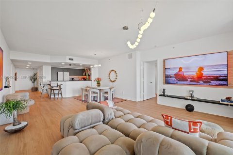 Copropriété à vendre à North Miami, Floride: 3 chambres, 175.21 m2 № 2087095 - photo 26