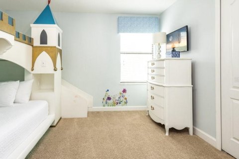 Casa en venta en Davenport, Florida, 9 dormitorios, 363.15 m2 № 1742548 - foto 28