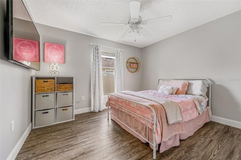 Casa en venta en Deltona, Florida, 4 dormitorios, 193.98 m2 № 1902904 - foto 29