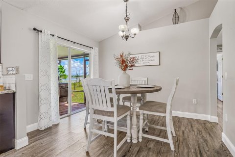 Casa en venta en Deltona, Florida, 4 dormitorios, 193.98 m2 № 1902904 - foto 20