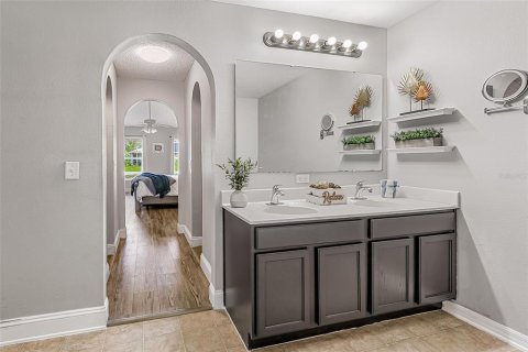 Casa en venta en Deltona, Florida, 4 dormitorios, 193.98 m2 № 1902904 - foto 13