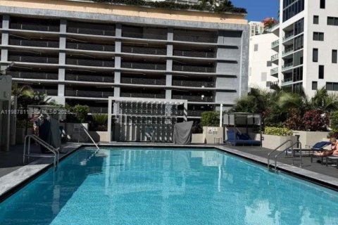 Condo in Miami, Florida, 1 bedroom № 2255255 - photo 21