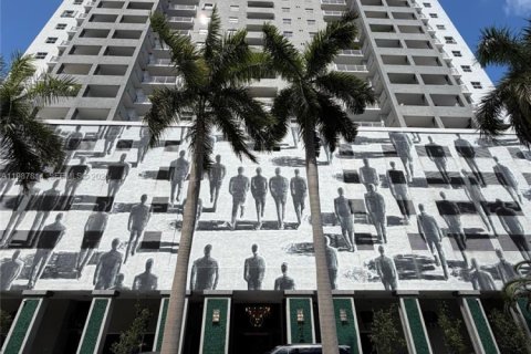 Condo in Miami, Florida, 1 bedroom № 2255255