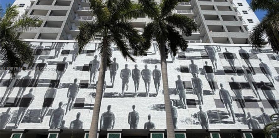 Condo in Miami, Florida, 1 bedroom № 2255255