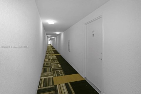 Copropriété à louer à Miami, Floride: 1 chambre, 56.21 m2 № 1957255 - photo 21