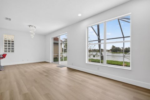 Villa ou maison à vendre à Lake Worth, Floride: 3 chambres, 156.08 m2 № 2401861 - photo 8