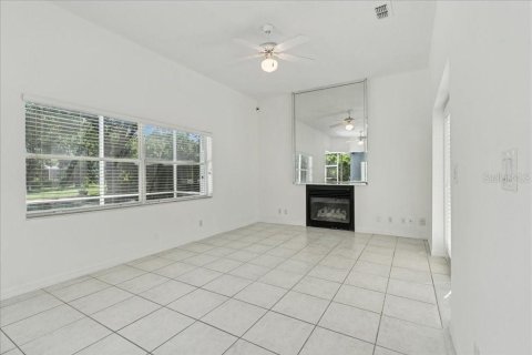Casa en venta en Palm Coast, Florida, 3 dormitorios, 177.63 m2 № 1760373 - foto 13