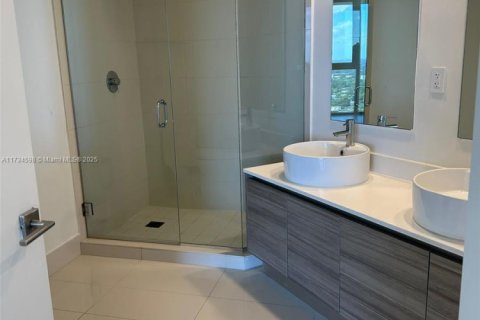 Купить кондоминиум в Майами, Флорида 2 спальни, 80.27м2, № 1958509 - фото 10